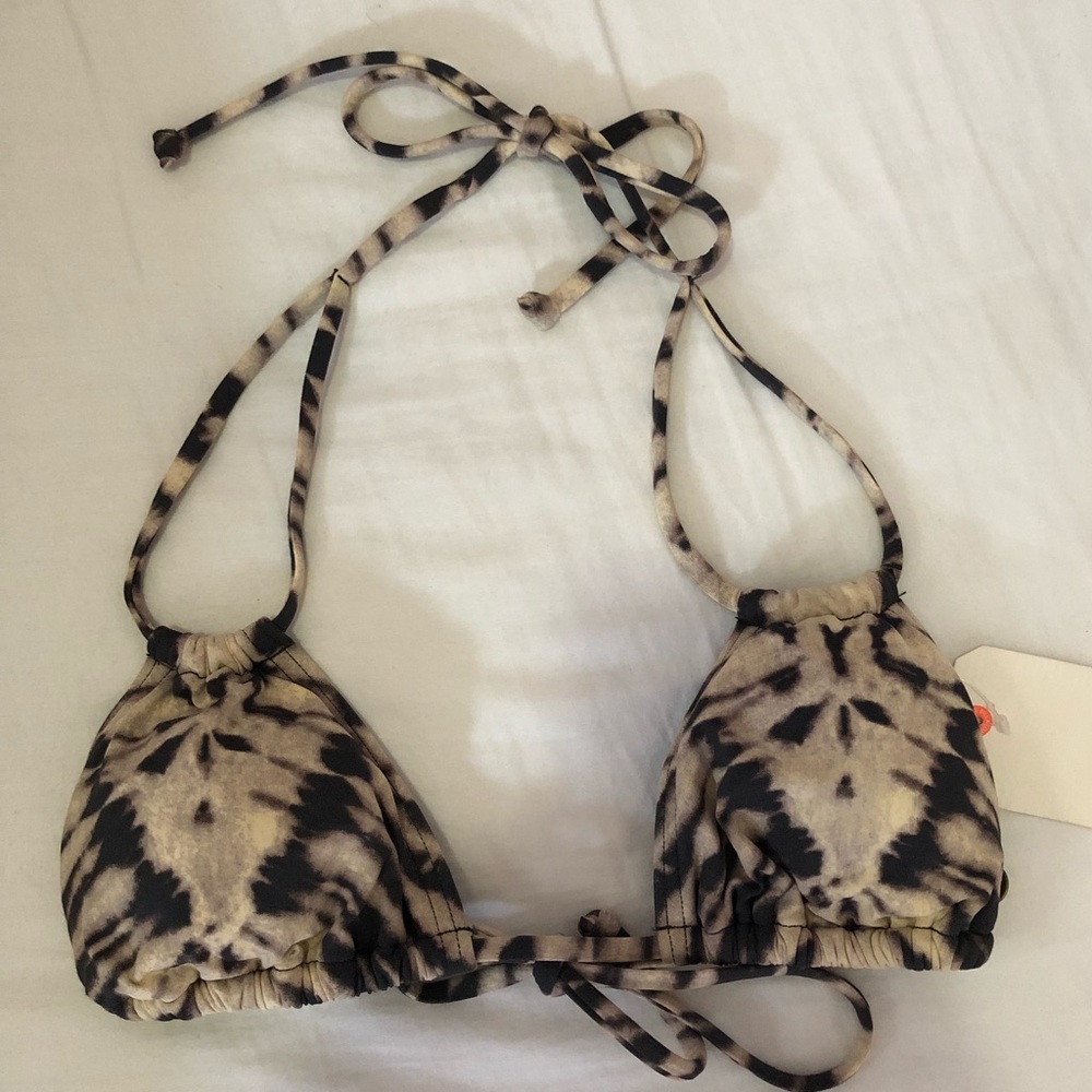 Billabong Small Bathing Suit Top NWT